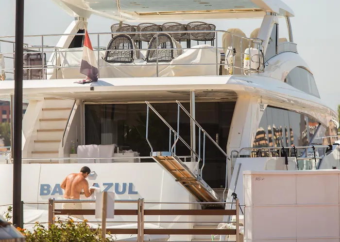 Marina Real Eli Appartement *