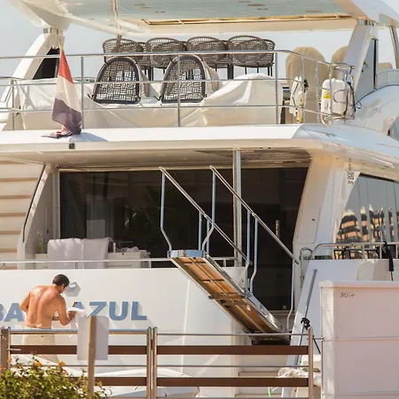 Marina Real Eli Apartment *